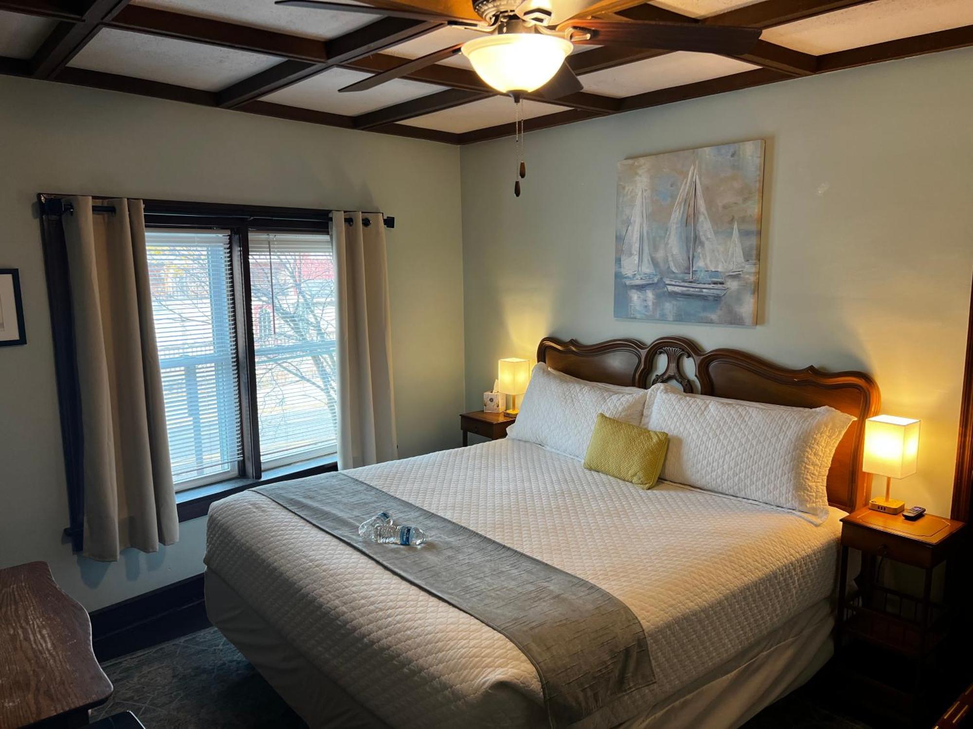 Hotel Historic Nichols 2*